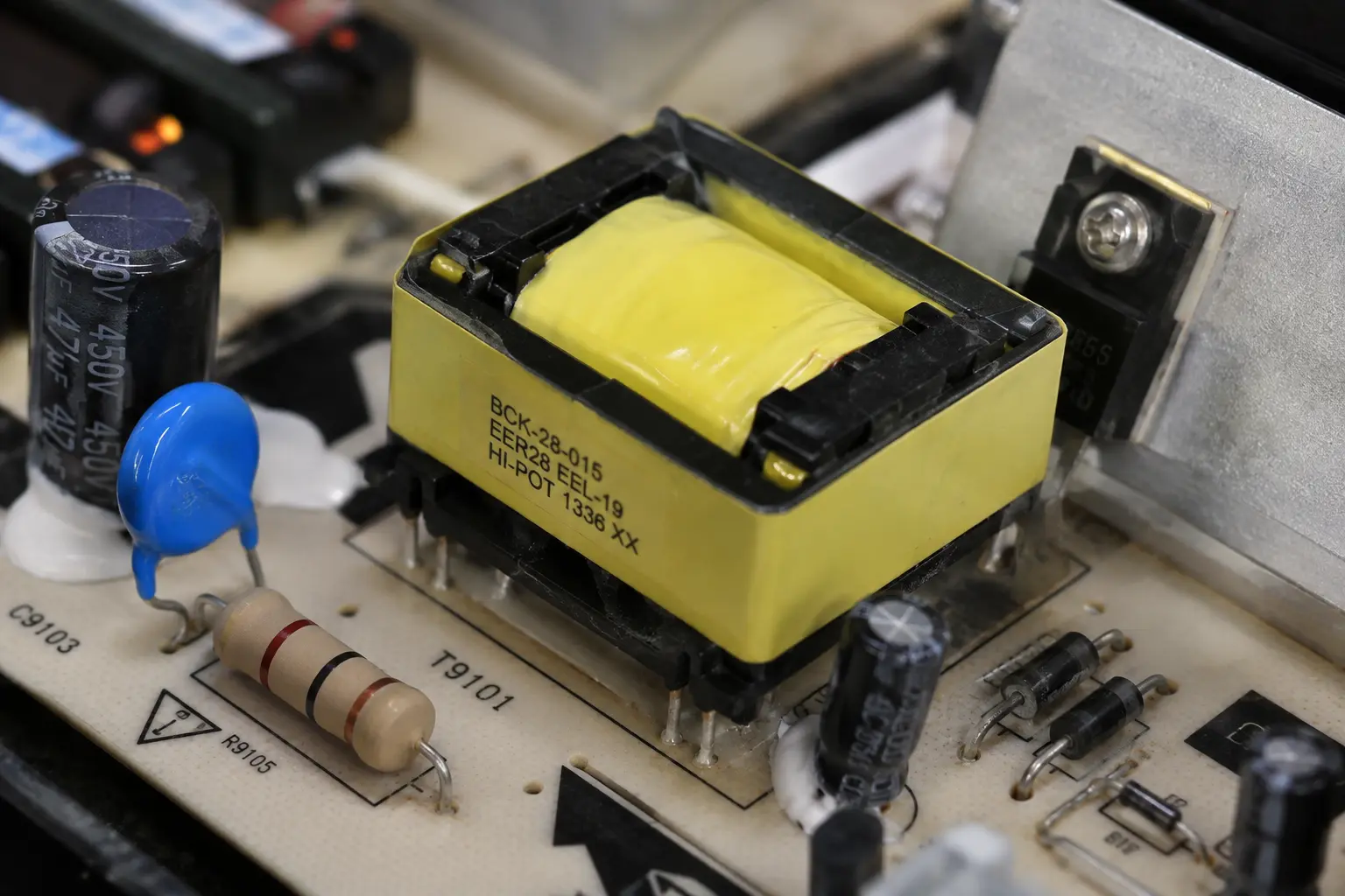 LCD TV Repair in Kolkata by Relife Service — photo 3
